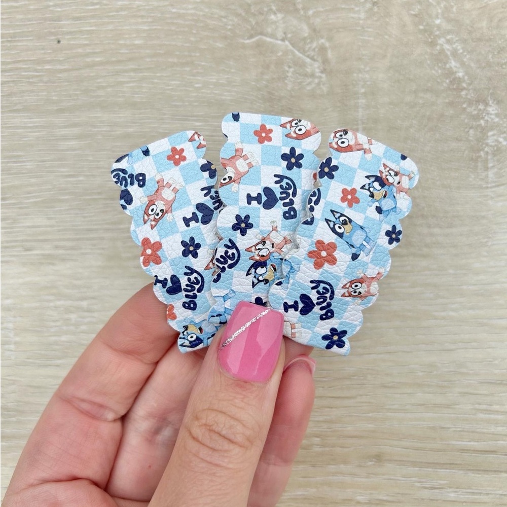 Bluey hair clips